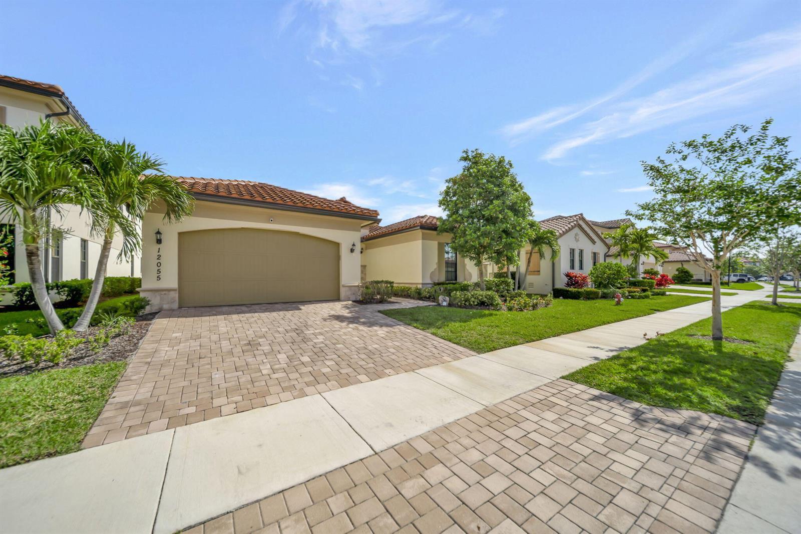 12055 Lake Trail Lane, Parkland FL 33076 photo 2