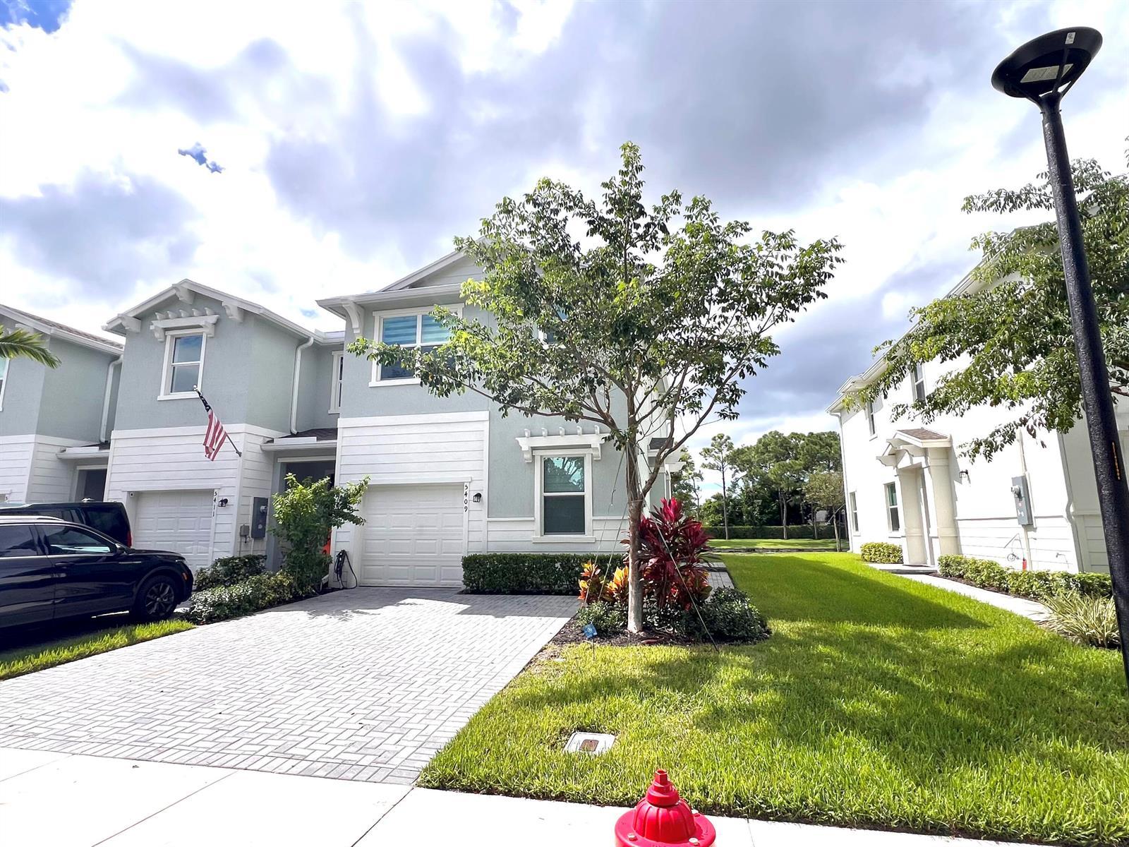 5409 Flannigan Way, Lake Worth FL 33463 photo 2