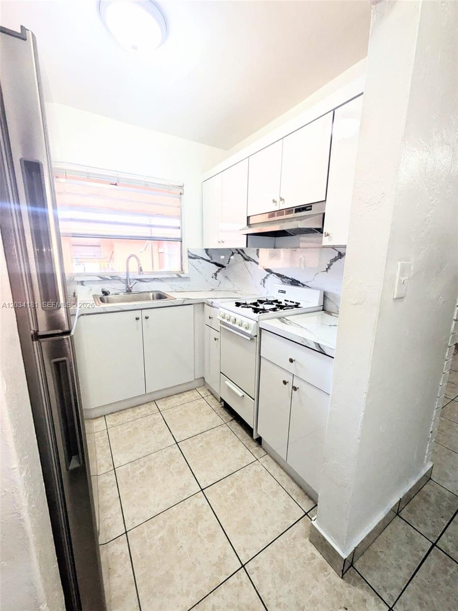 6850 W 14th Ct # C28, Hialeah FL 33014