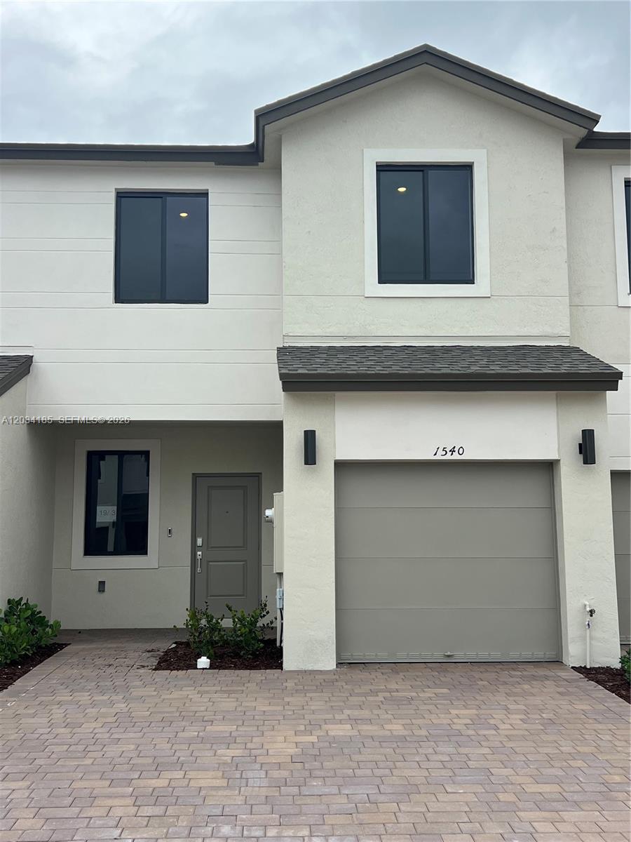 1540 NW 1st St, Florida City FL 33034 photo 2