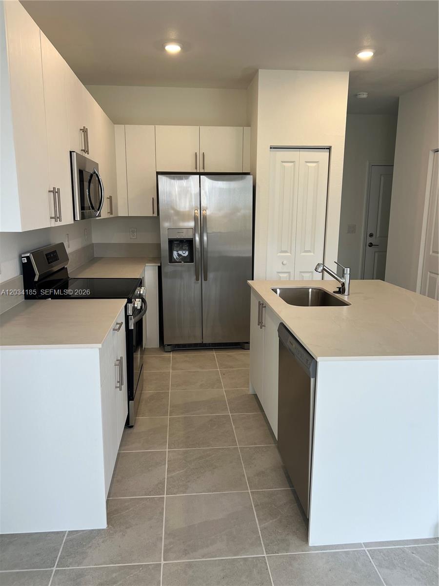 1540 NW 1st St, Florida City FL 33034 photo 3