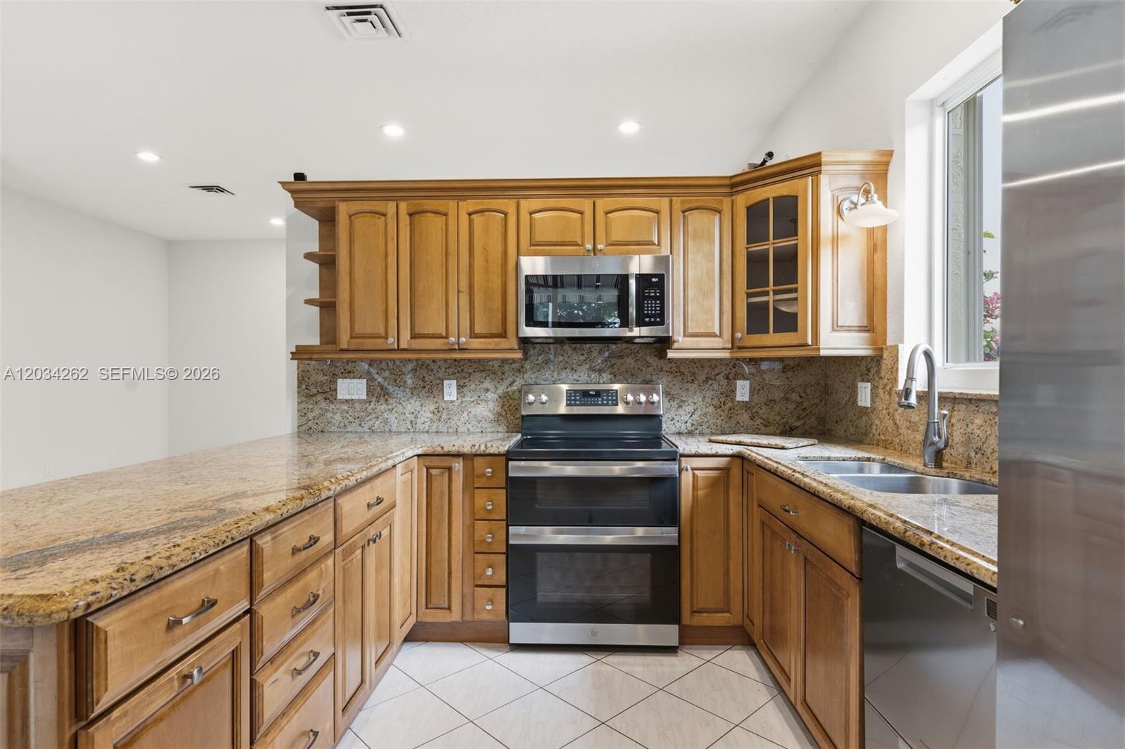 6530 Sandpiper Dr, Coconut Creek FL 33073 photo 4