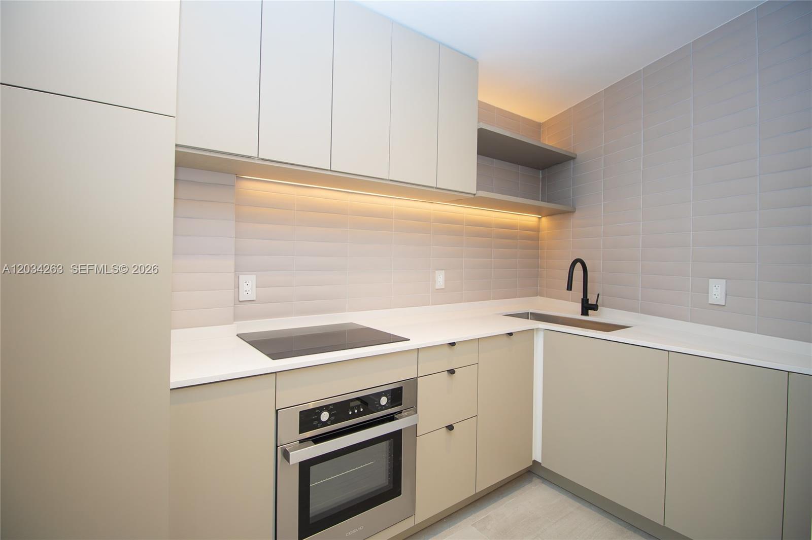 2899 Collins Ave # 1422, Miami Beach FL 33140 photo 4