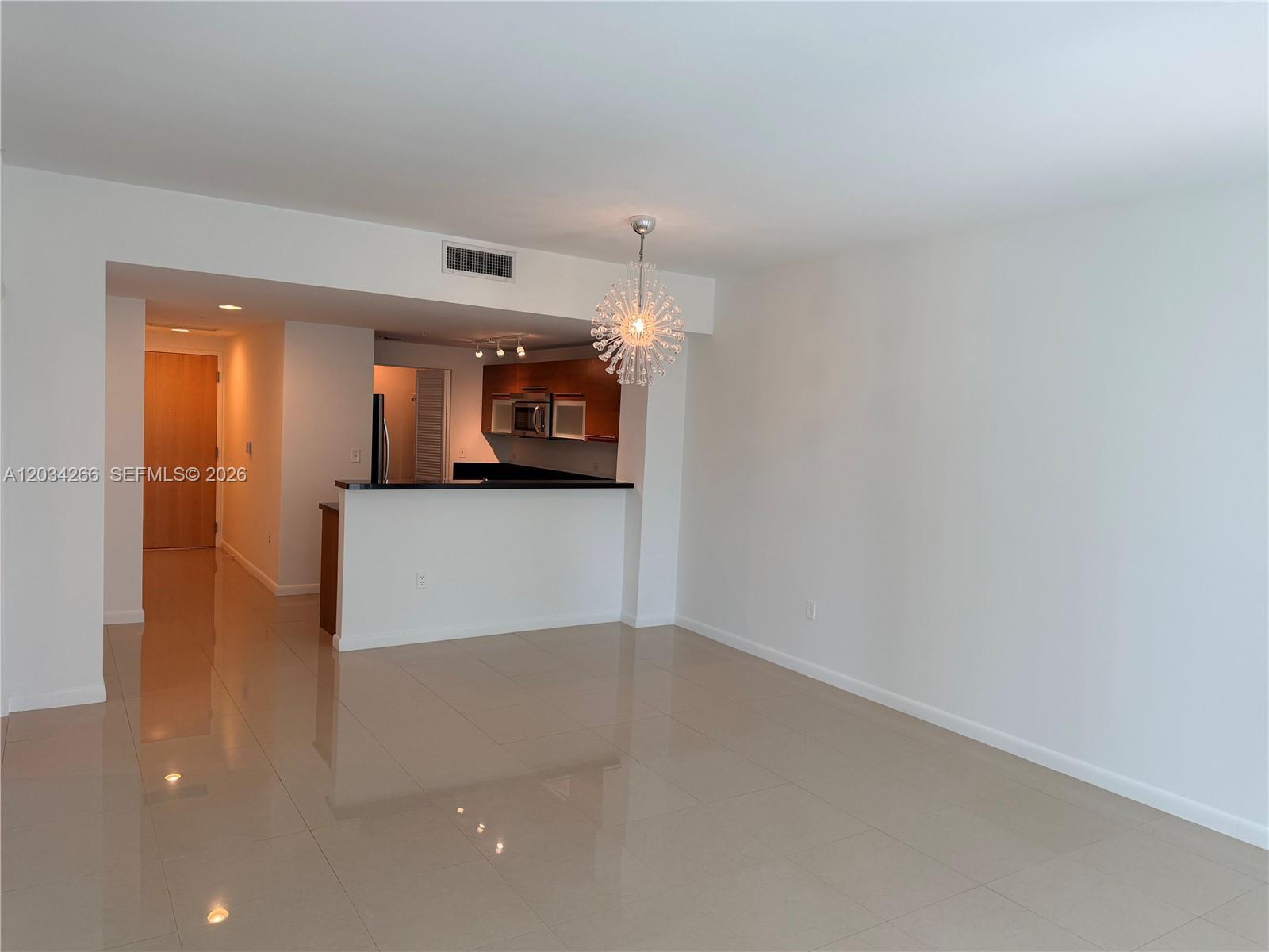 253 NE 2nd St # 1006, Miami FL 33132 photo 5