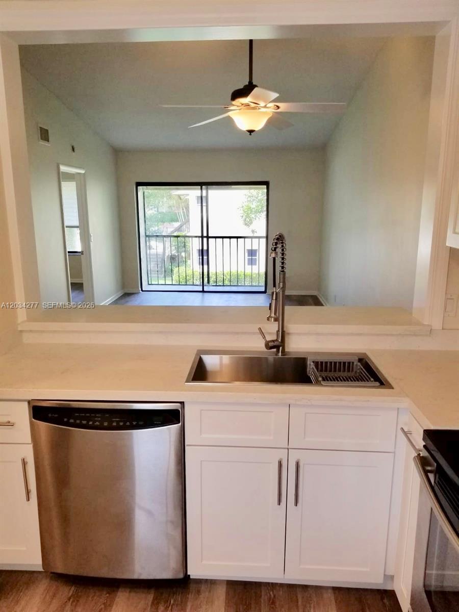 21950 Soundview Ter # 209, Boca Raton FL 33433 photo 2