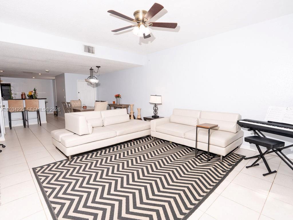1611 Veracruz Ln # 17, Weston FL 33327 photo 3