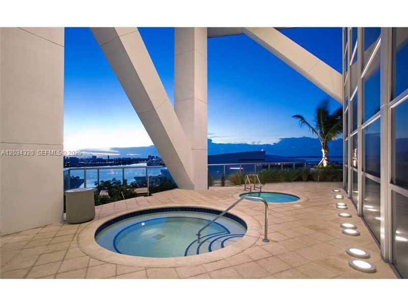 888 Biscayne Blvd # 3310, Miami FL 33132 photo 5