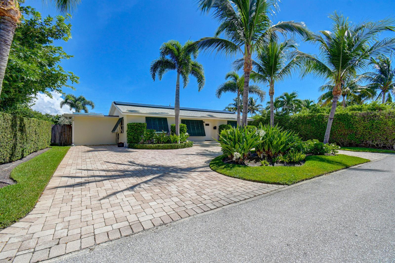 174 Vassar Drive, FL 33460 photo 3