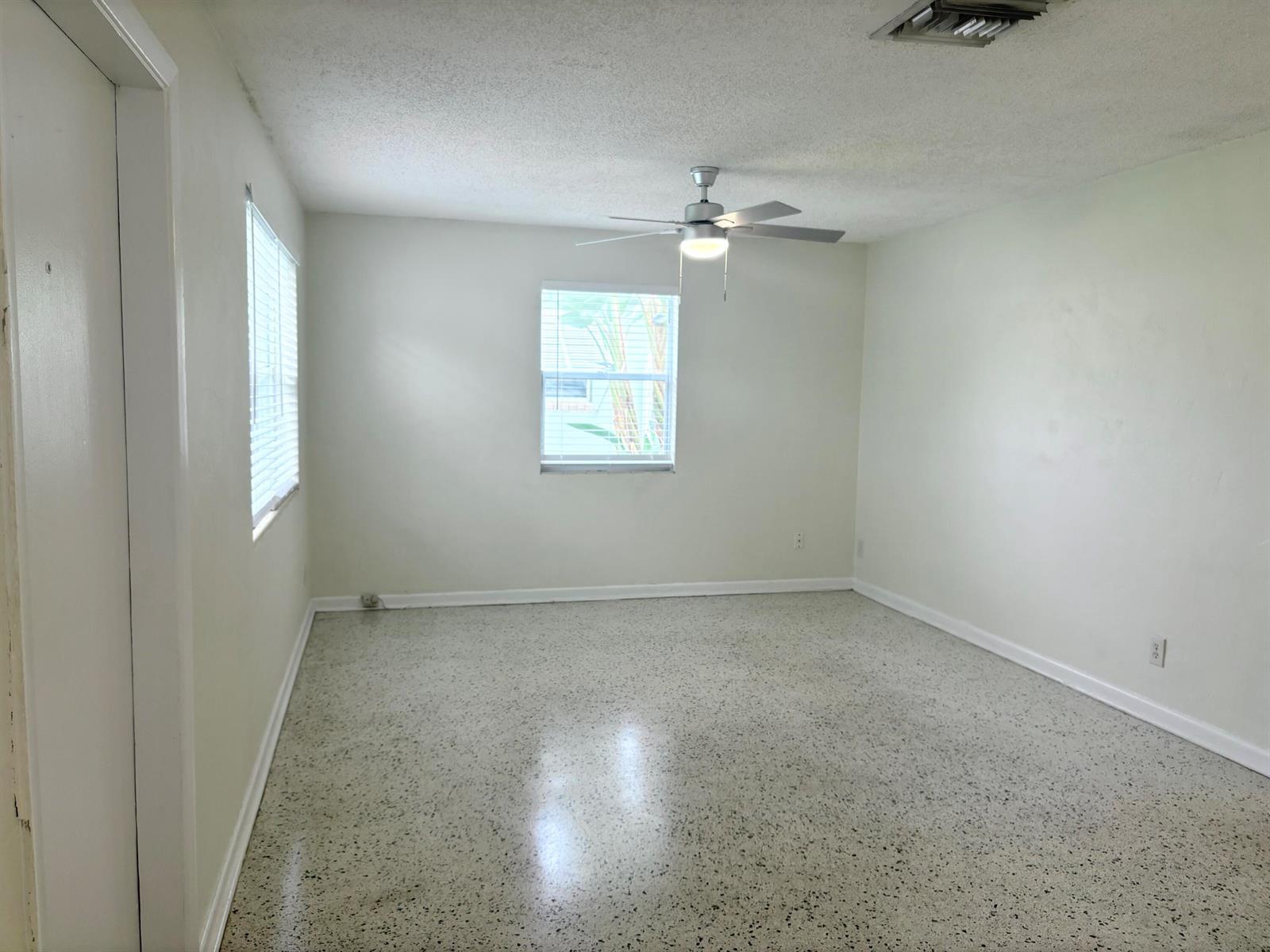218 Seville Road, West Palm Beach FL 33405 photo 5