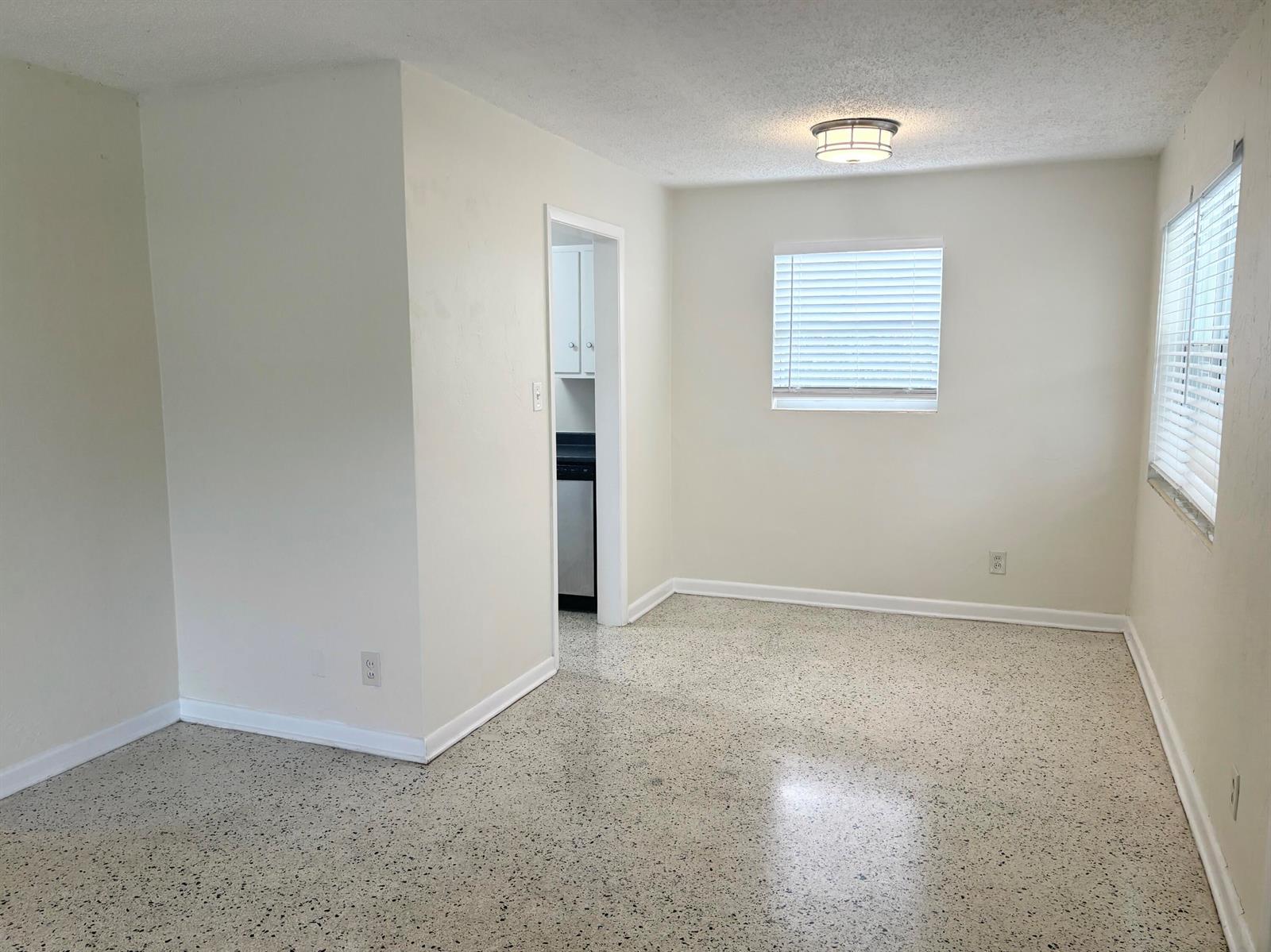 218 Seville Road, West Palm Beach FL 33405 photo 4