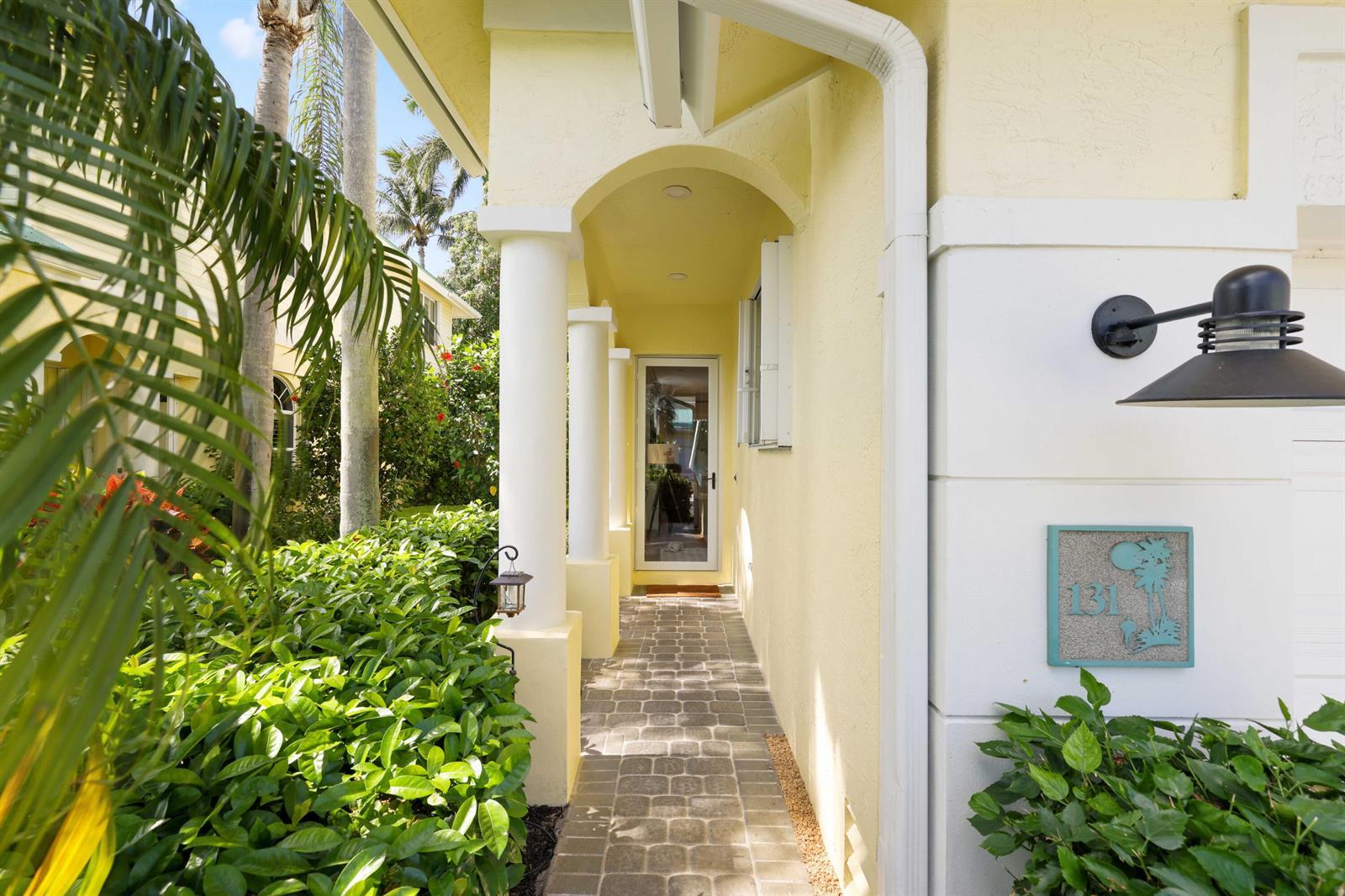 131 Barefoot Cove, Hypoluxo FL 33462 photo 3