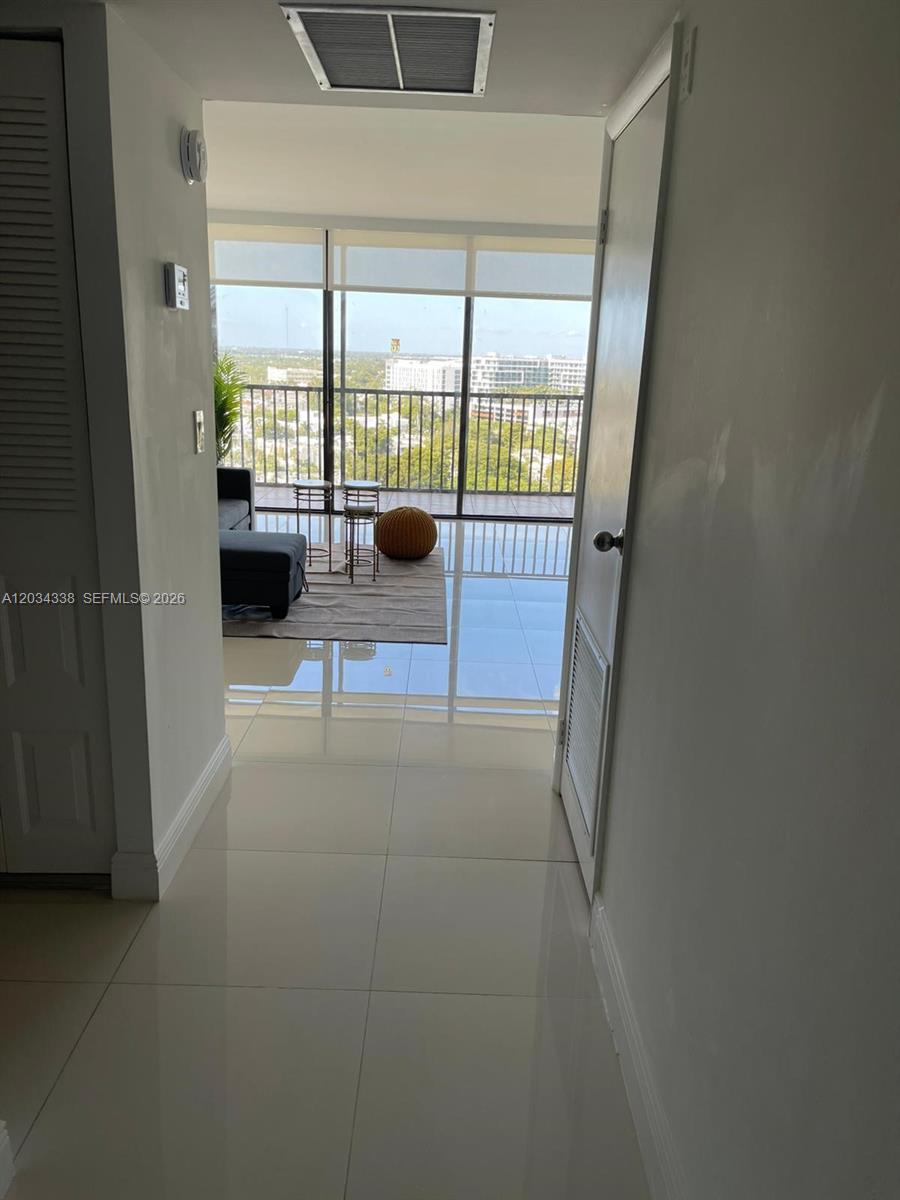 Aventura, FL 33180 photo 2