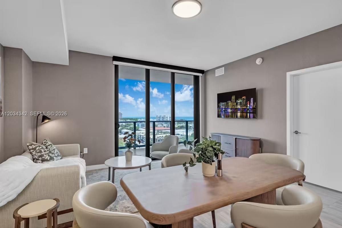 Miami Beach, FL 33141 photo 3
