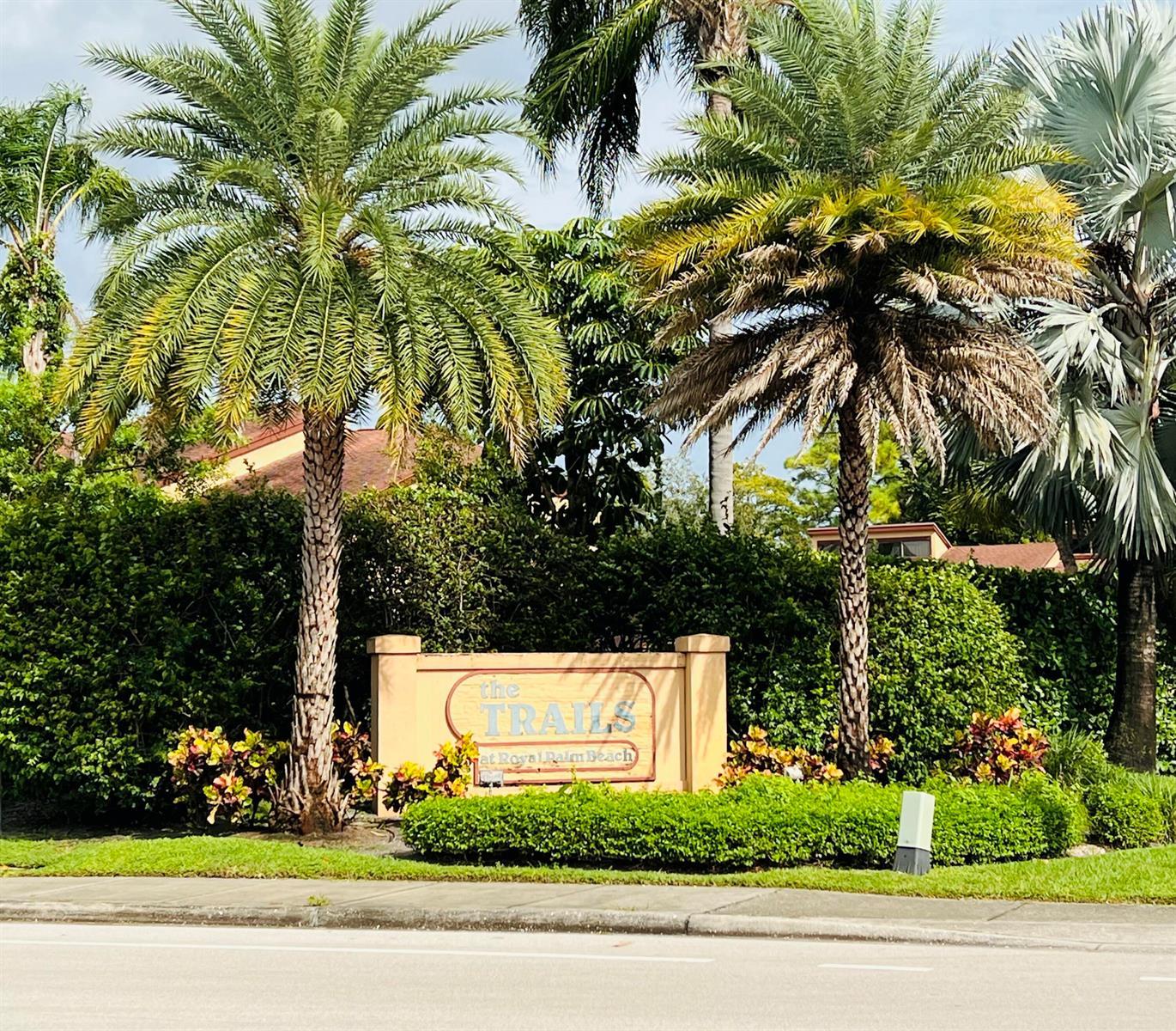 1407 E Lakeview Dr Drive E, Royal Palm Beach FL 33411
