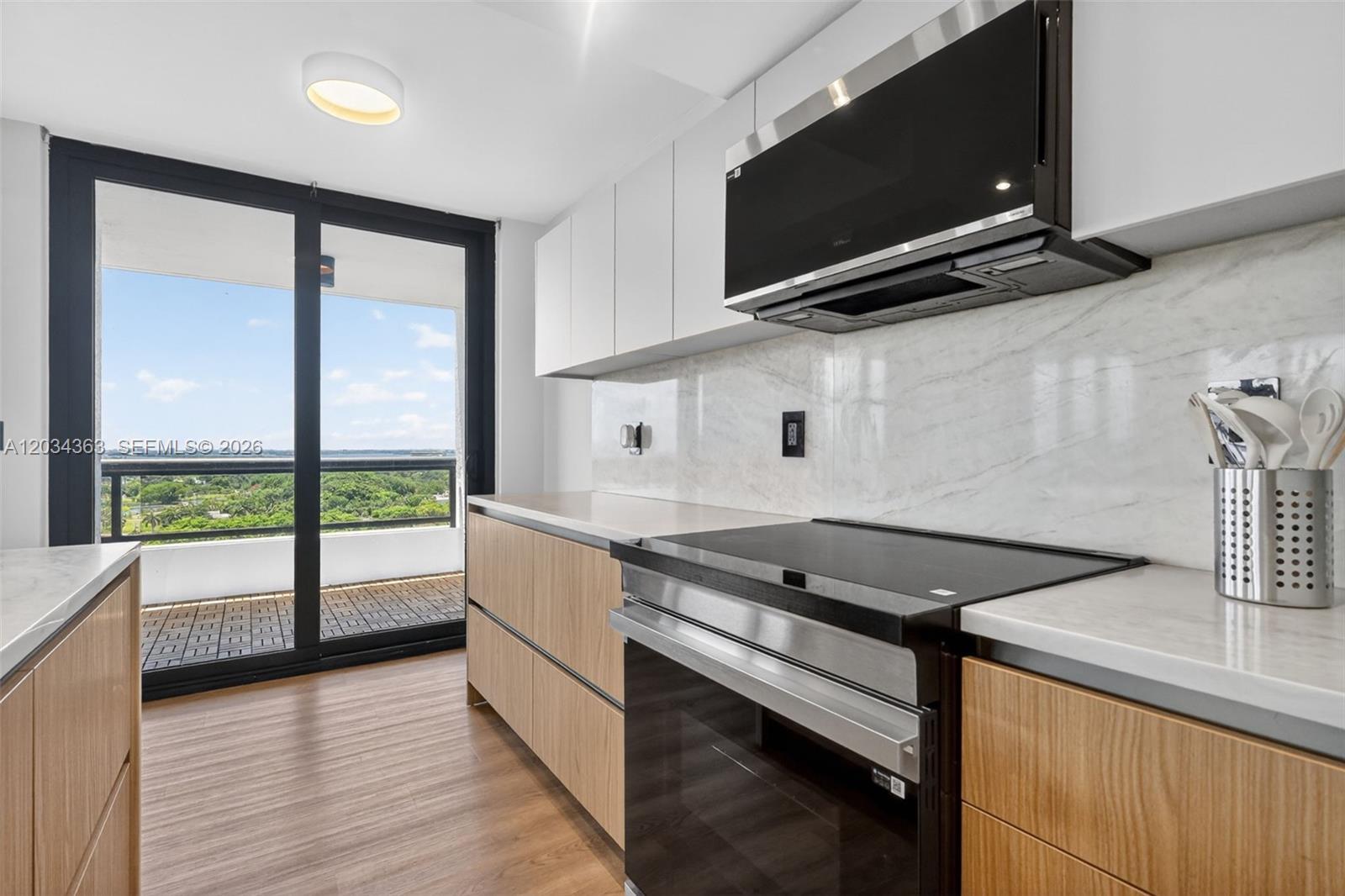 2555 Collins Ave # 1812, Miami Beach FL 33140 photo 4