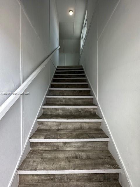 274 E 9th St # 4, Hialeah FL 33010 photo 2