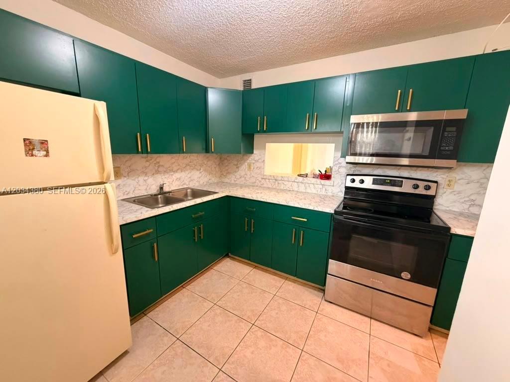 1480 W 46th St # 322, Hialeah FL 33012 photo 3