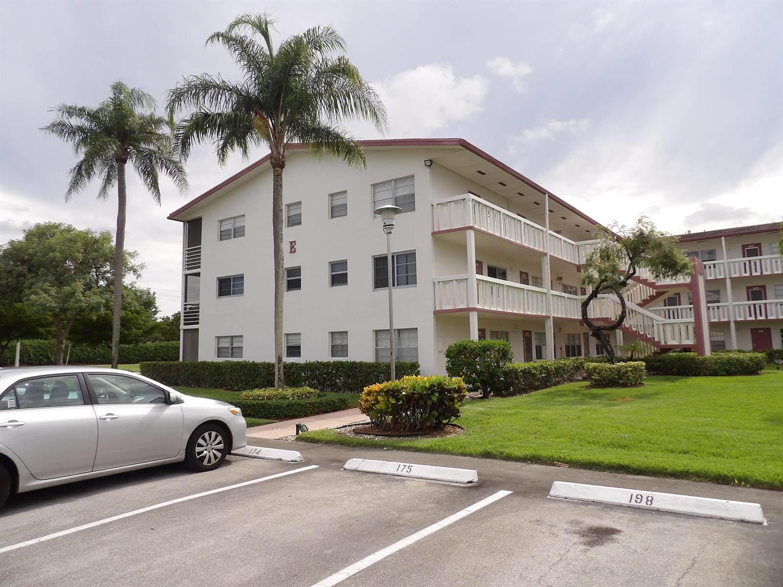 195 Fanshaw Way E # 195, Boca Raton FL 33434 photo 4