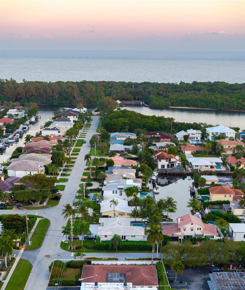 3199 NE 6th Drive, Boca Raton FL 33431 photo 4