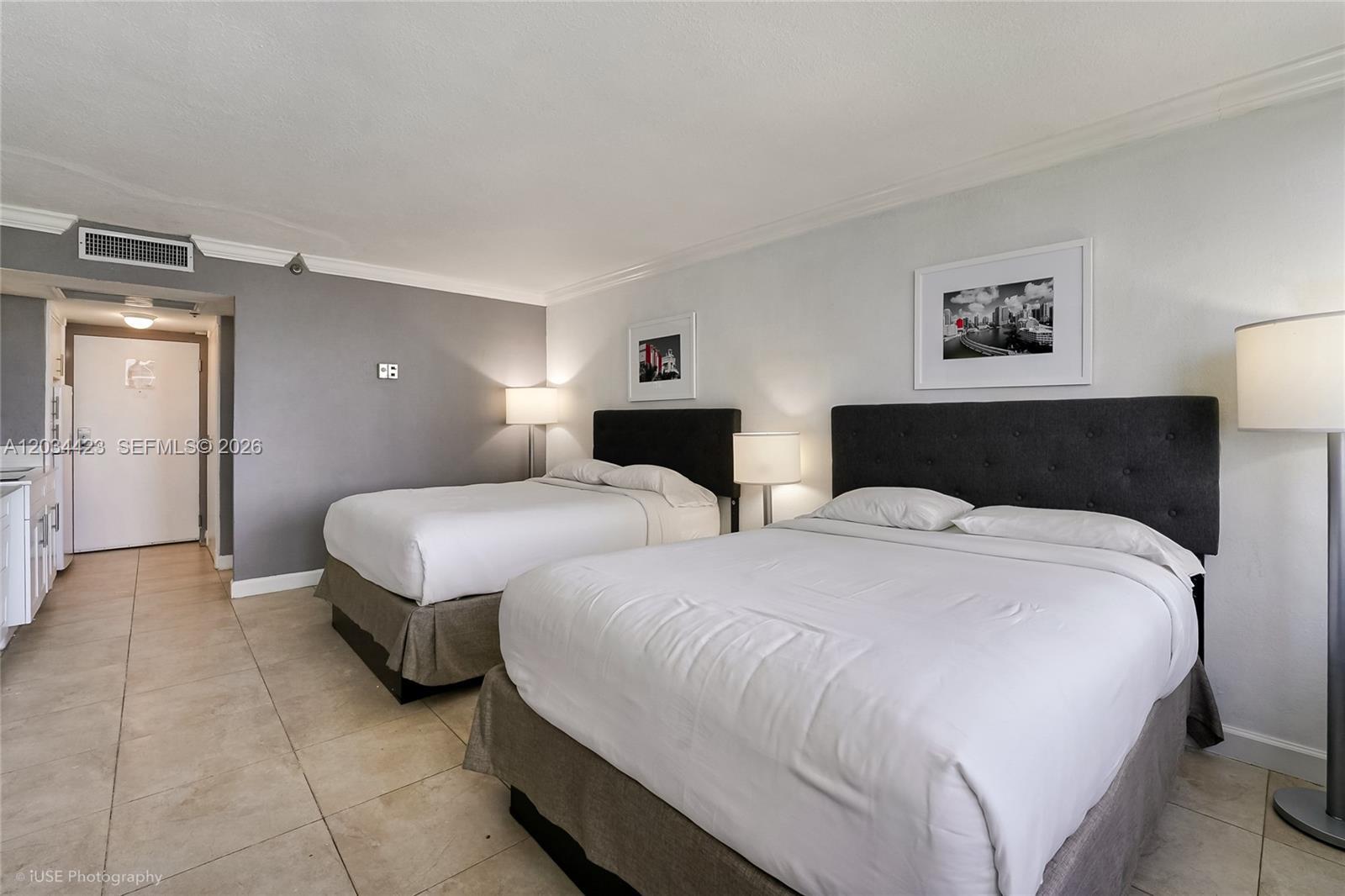 19201 Collins Ave # 827, Sunny Isles Beach FL 33160 photo 4