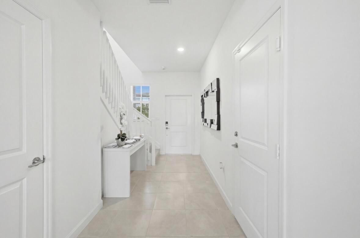 2324 NW 130th Street, Miami FL 33167 photo 2