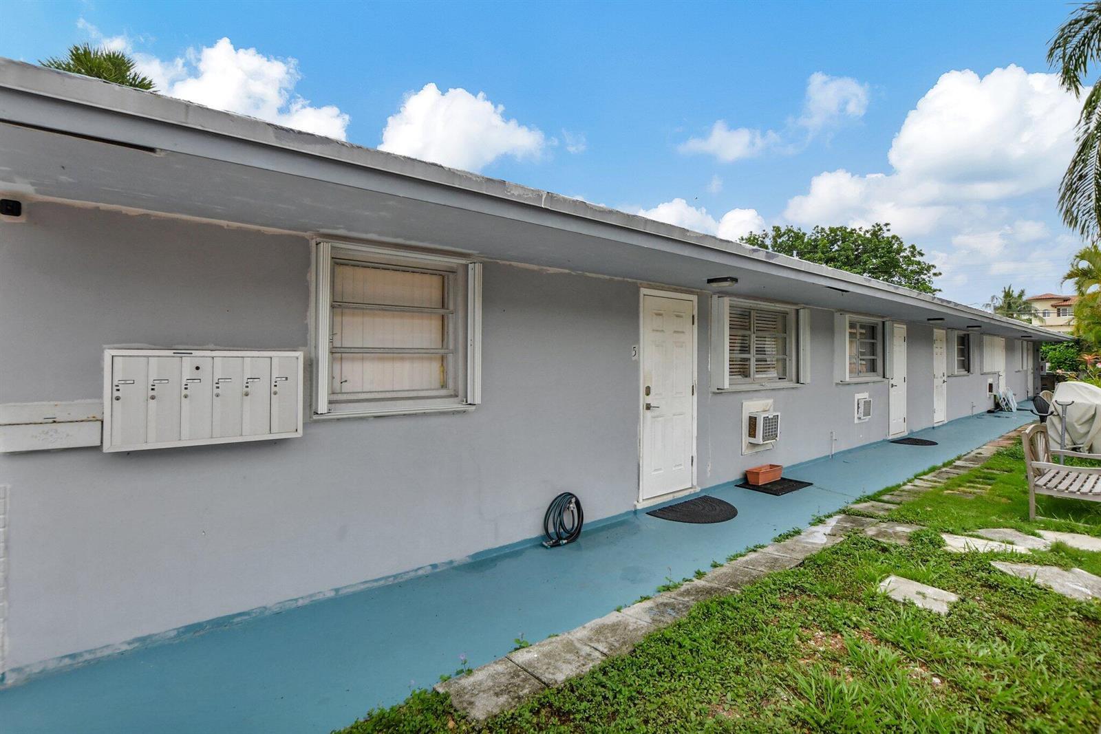 1938 NE 7th Street # 5, Deerfield Beach FL 33441 photo 2