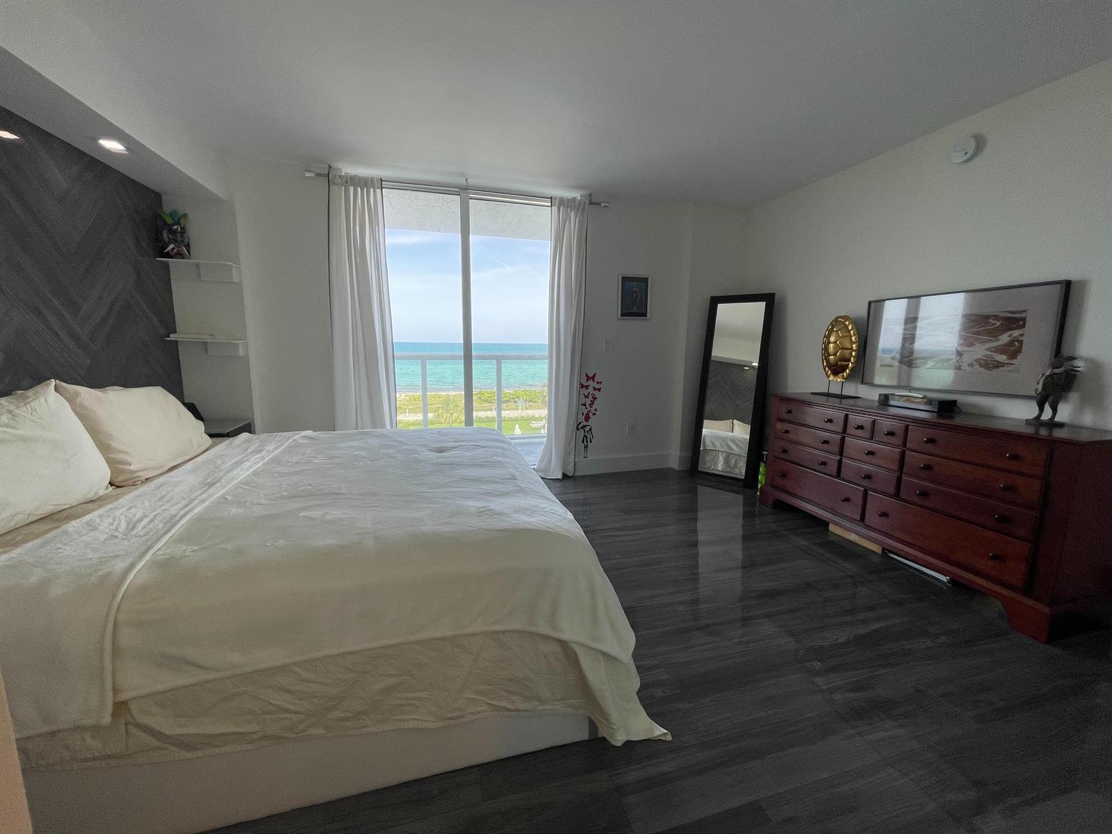 2457 Collins Avenue # 504, Miami Beach FL 33140 photo 3
