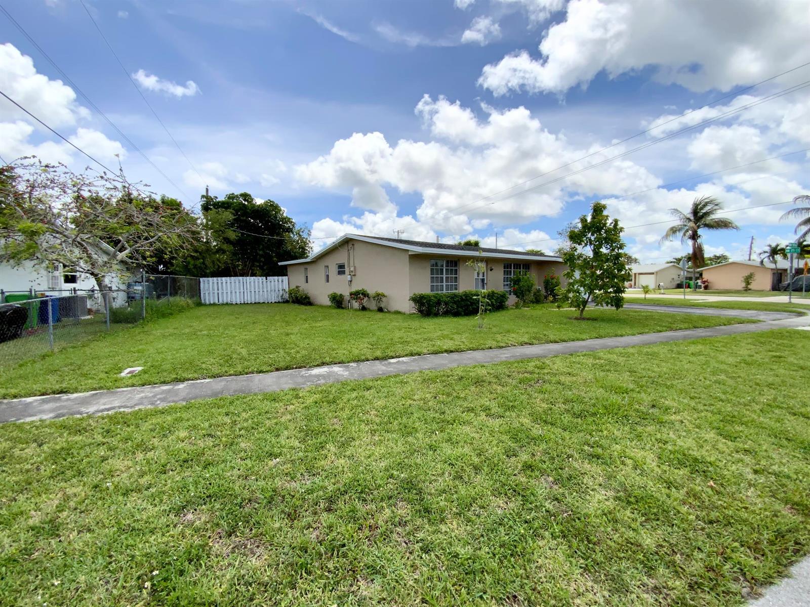 9791 NW 25th Court, Sunrise FL 33322 photo 3