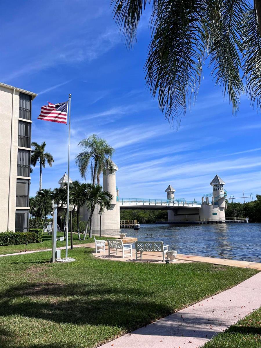 740 E Ocean Avenue, Boynton Beach FL 33435