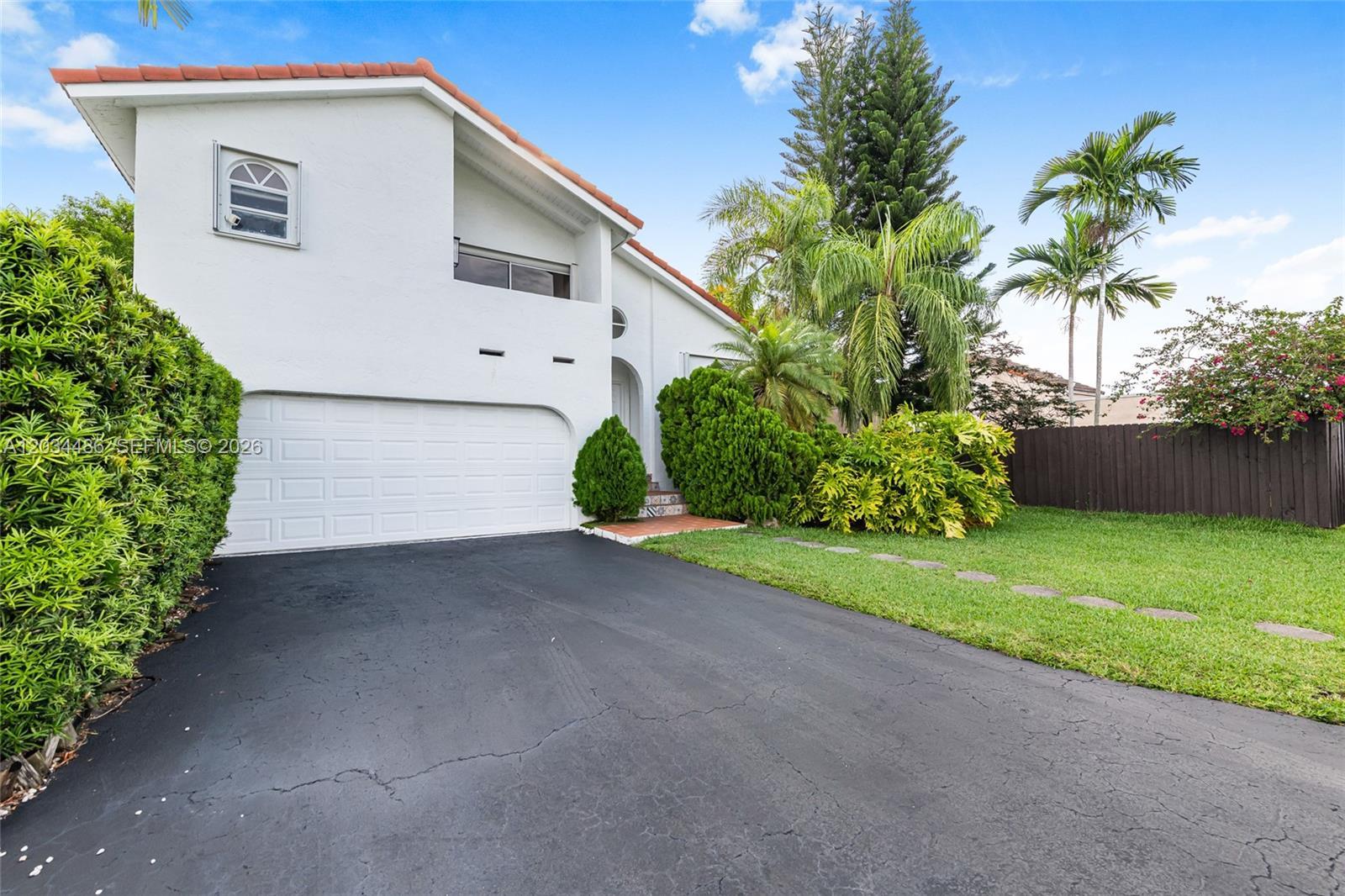 6768 SW 104th Ave, Miami FL 33173 photo 4