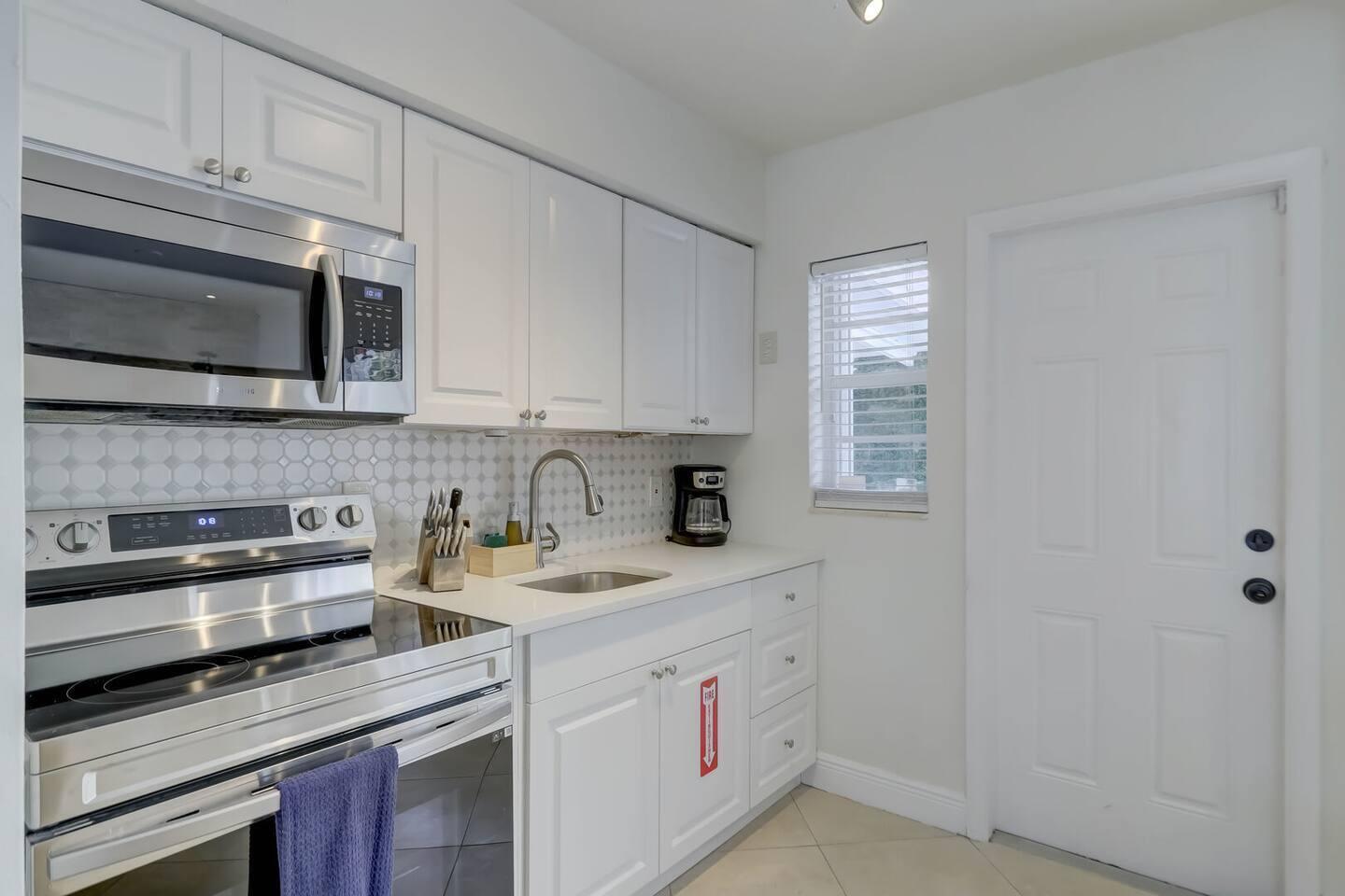 2740 NE 30th Place # 2, Fort Lauderdale FL 33306 photo 5