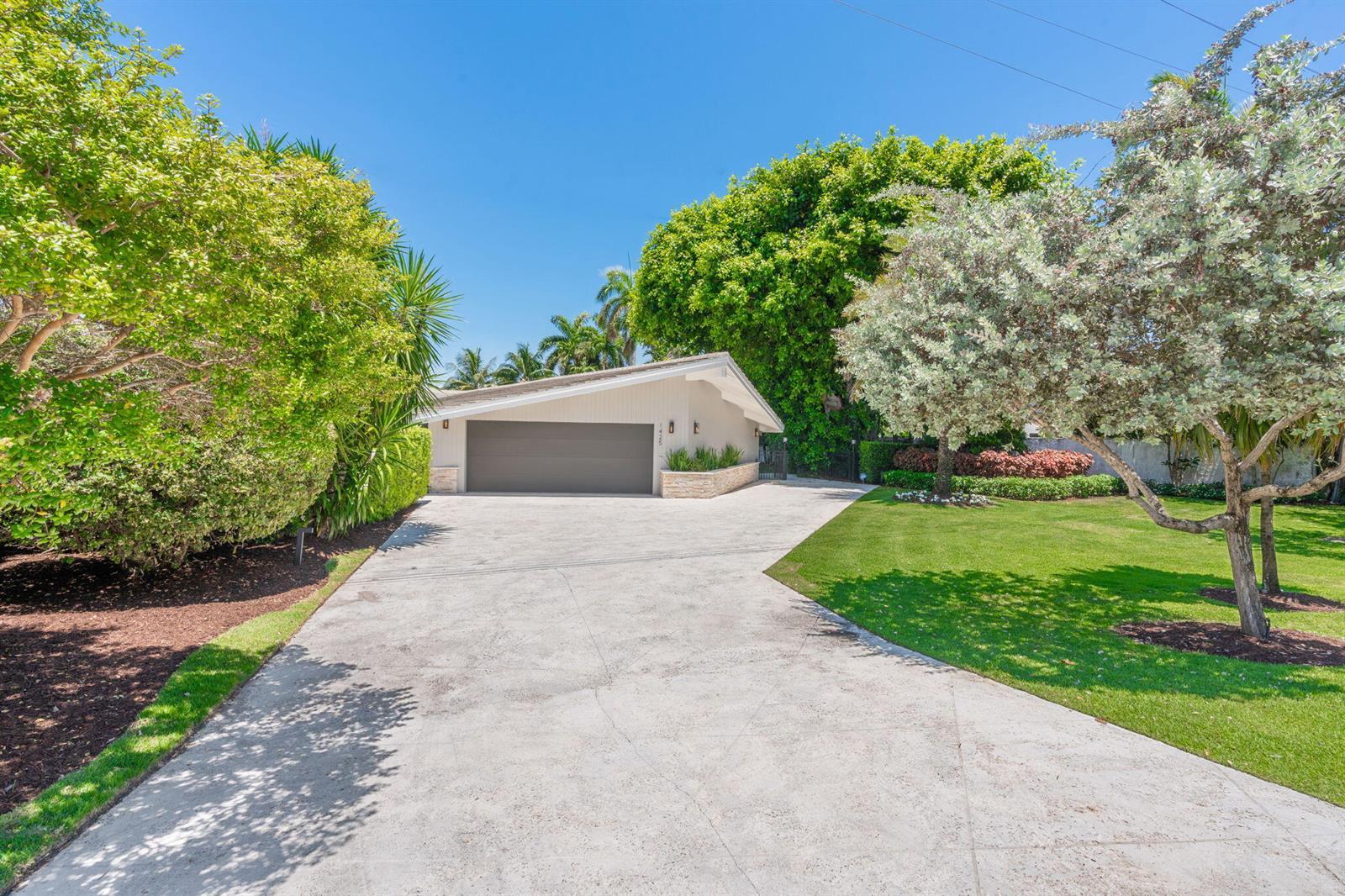 1425 Middle River Drive, Fort Lauderdale FL 33304 photo 2