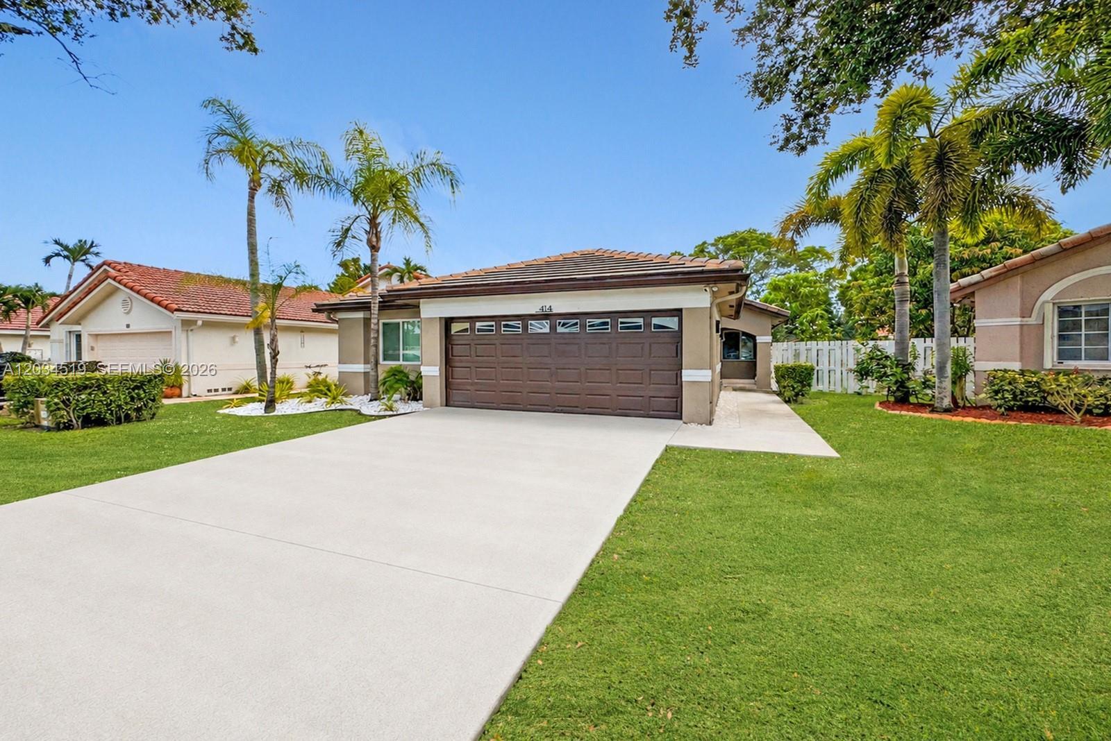 414 SW 177th Ave, Pembroke Pines FL 33029 photo 3