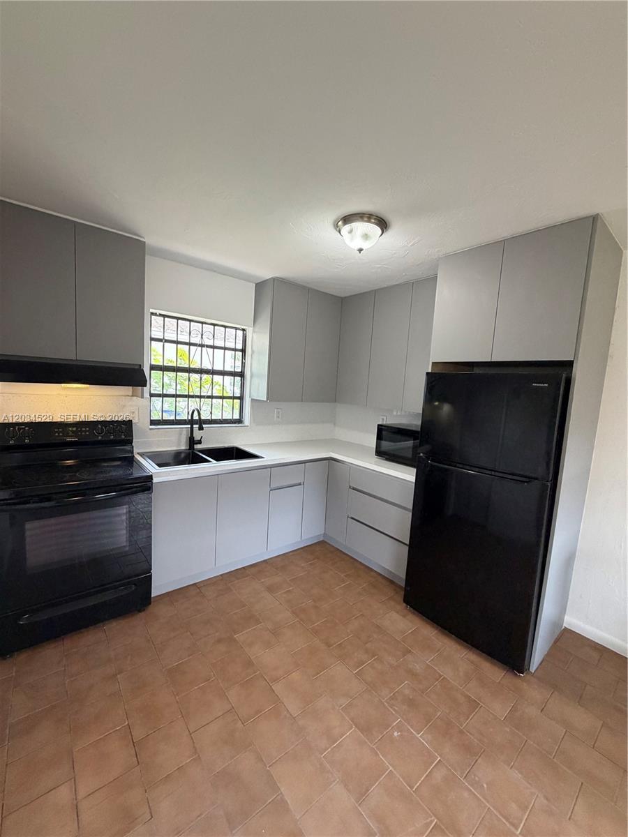 6747 NW 5th Ct # 2, Miami FL 33150 photo 2