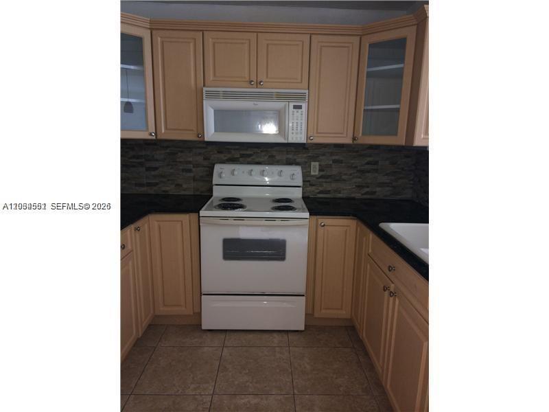 7732 Camino Real # F220, Miami FL 33143 photo 2