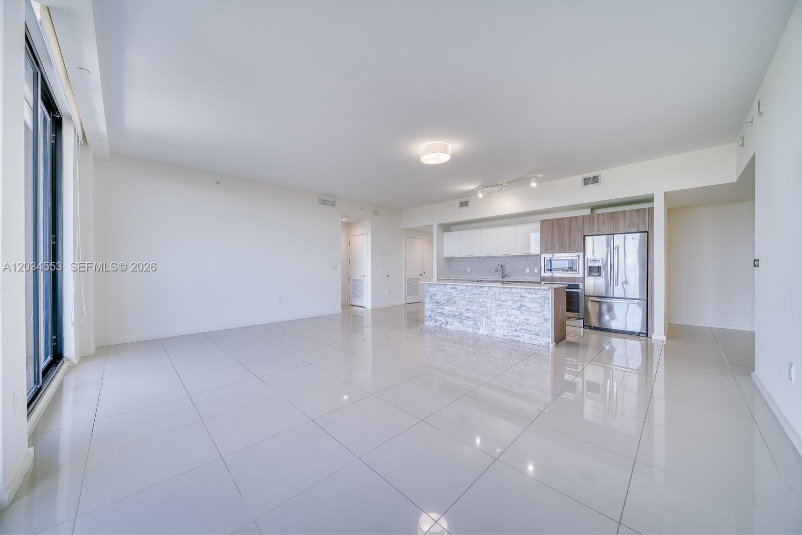 5252 NW 85th Ave, Doral FL 33178 photo 2