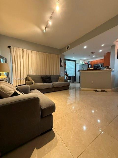 8900 NE 8th Ave # 1109, Miami FL 33138 photo 4