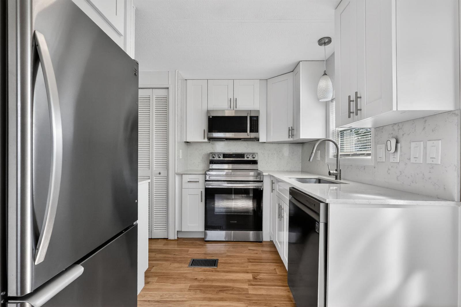 65 Relaxed Circle, Hypoluxo FL 33462 photo 5