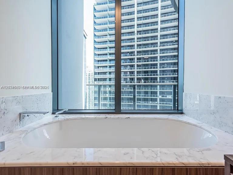 1000 Brickell Plz # 3509, Miami FL 33131 photo 2