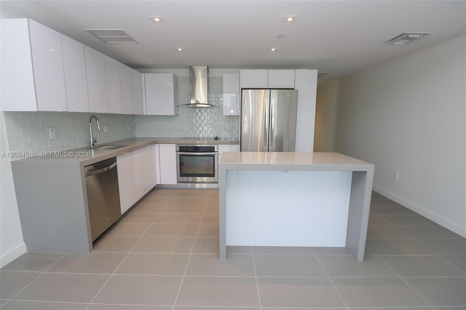 1600 NE 1st Ave # 1010, Miami FL 33132 photo 2