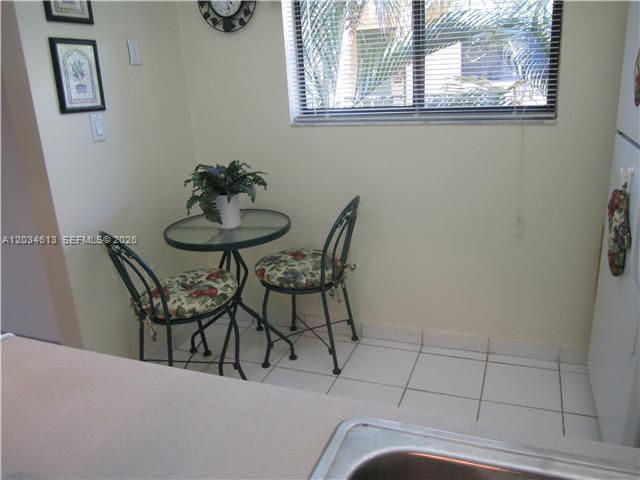 8025 SW 107th AV # 321, Miami FL 33173 photo 2