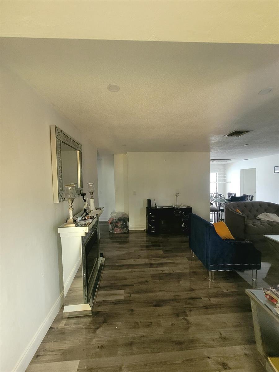 6641 Emerald Lake Drive, Miramar FL 33023 photo 4
