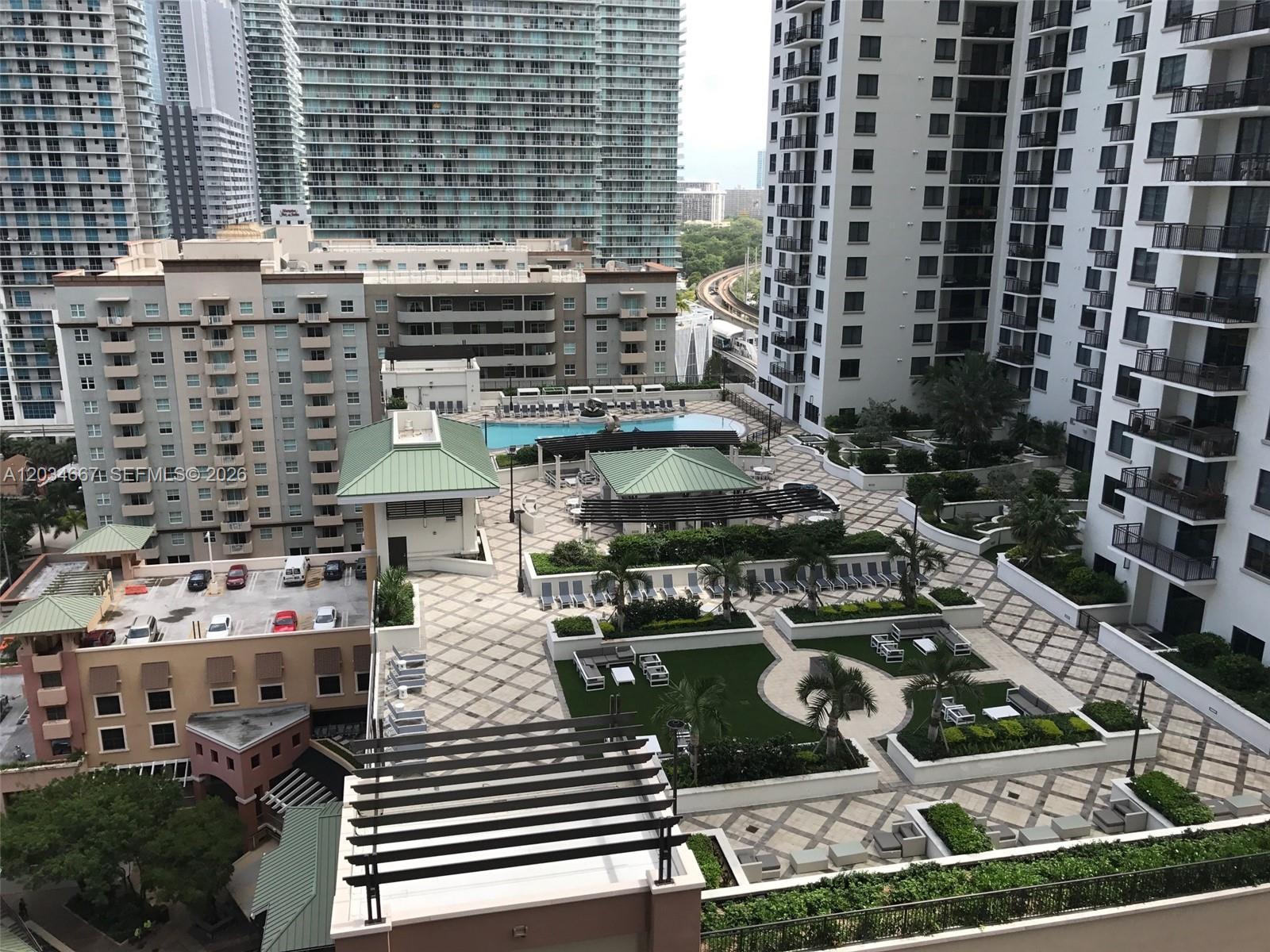 55 SW 9 St # 1605, Miami FL 33130 photo 2