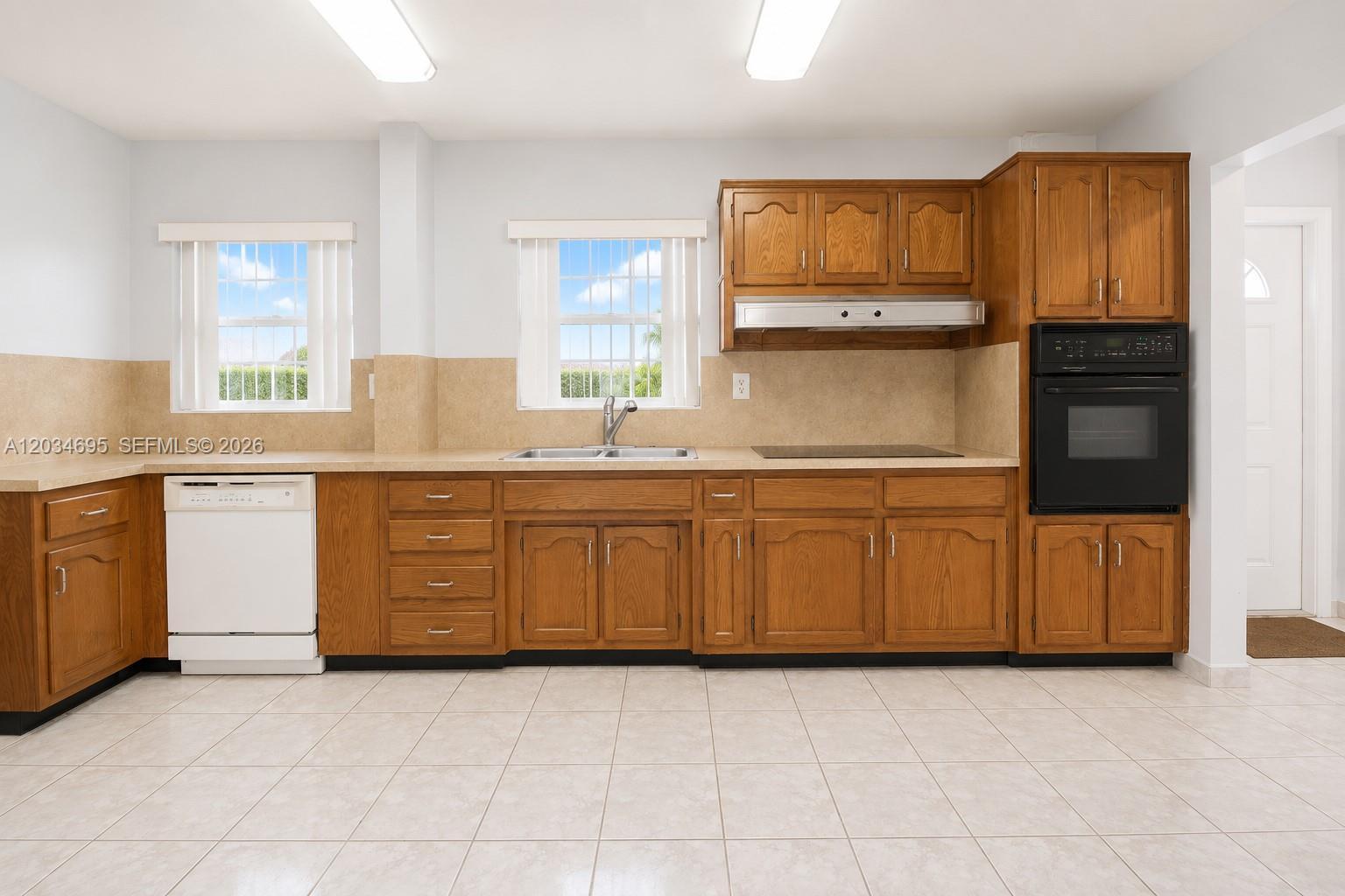9120 SW 16th St, Miami FL 33165 photo 4