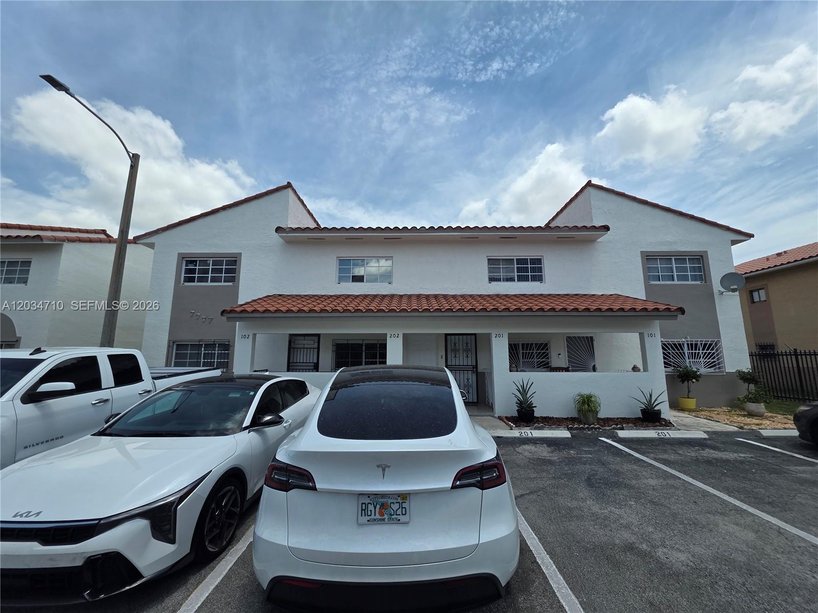 7825 W 29th Ln # 23, Hialeah FL 33018