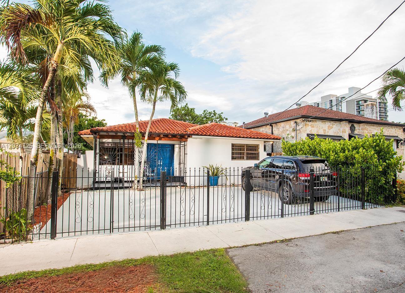 3610 SW 14th St, Miami FL 33145 photo 2