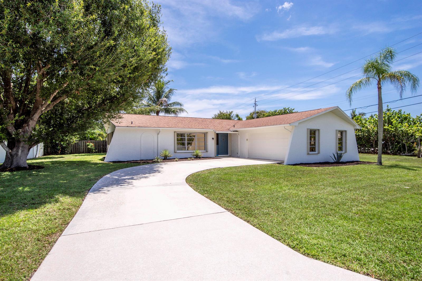 18020 Palm Point Drive, Jupiter FL 33458 photo 2