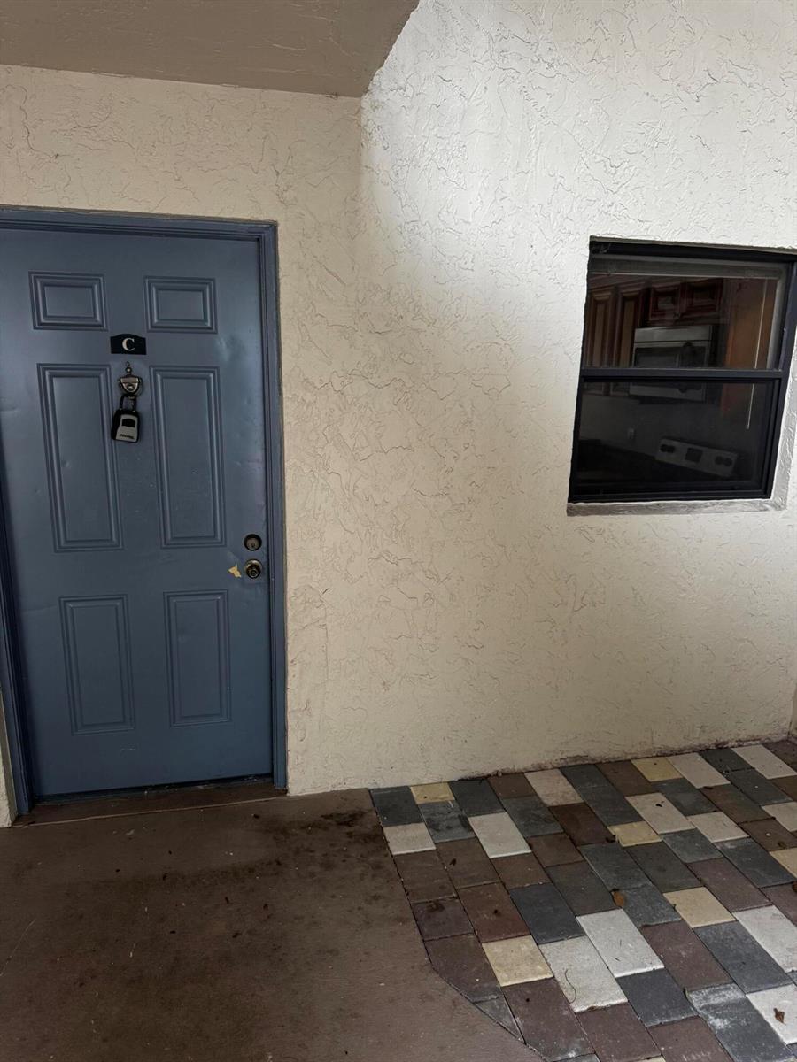 1525 Lake Crystal Drive # C, West Palm Beach FL 33411 photo 3