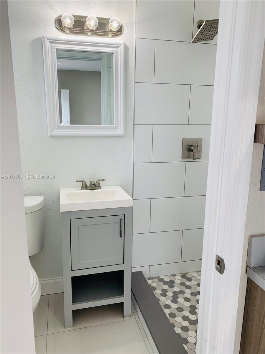 1265 SW 6th St # 13, Miami FL 33135 photo 5