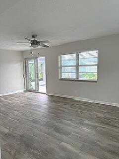 112 Lake Avenue # 12, FL 33460 photo 4
